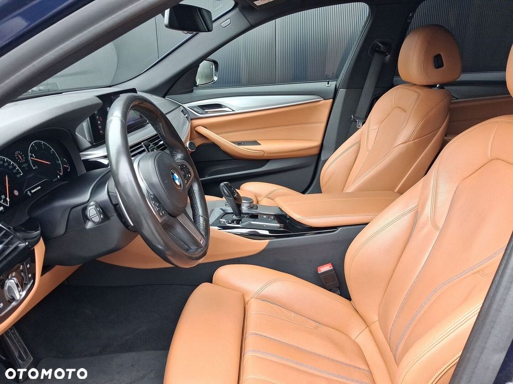 BMW Seria 5 530d xDrive M Sport sport - 10