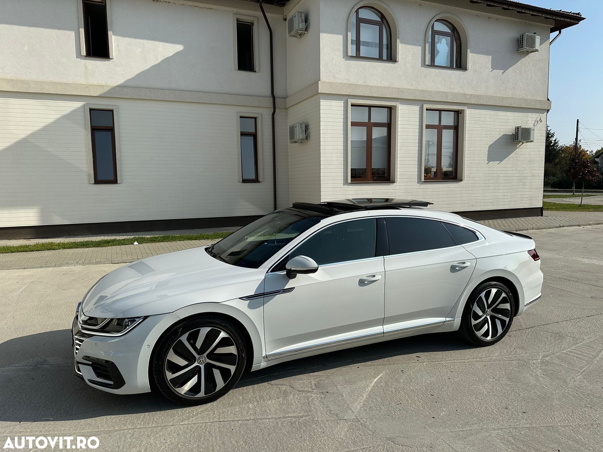 Volkswagen ARTEON 2.0 TDI DSG R-Line - 1