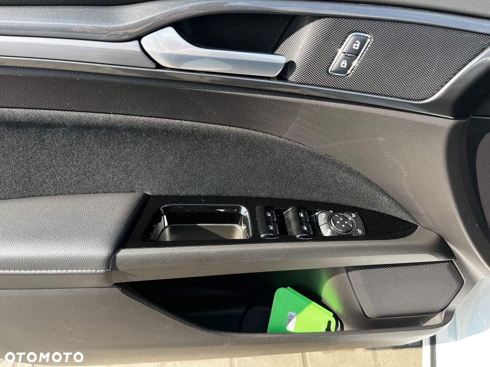 Ford Mondeo - 15