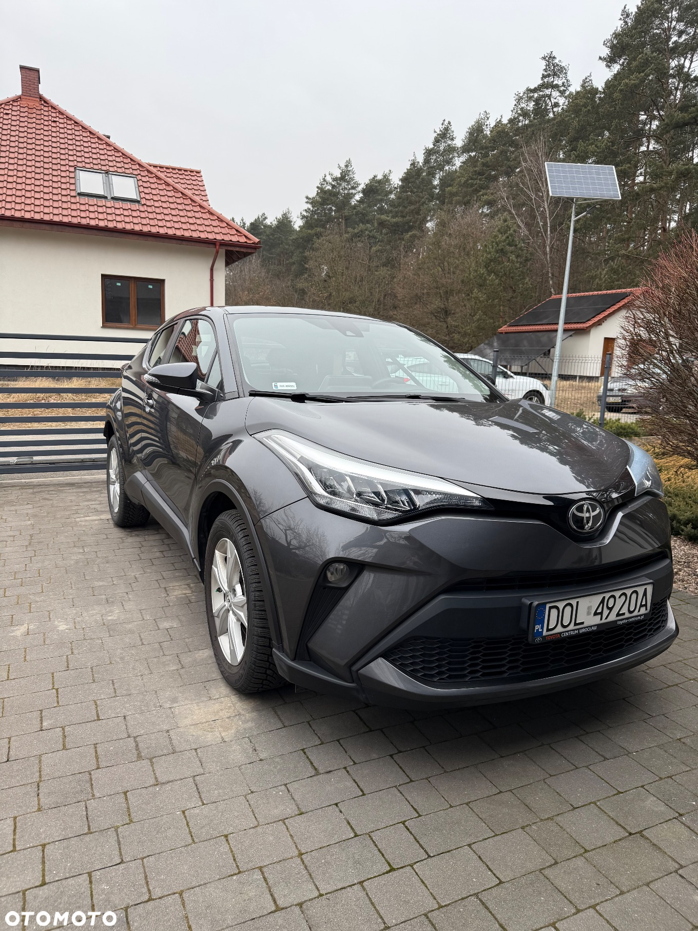 Toyota C-HR - 4