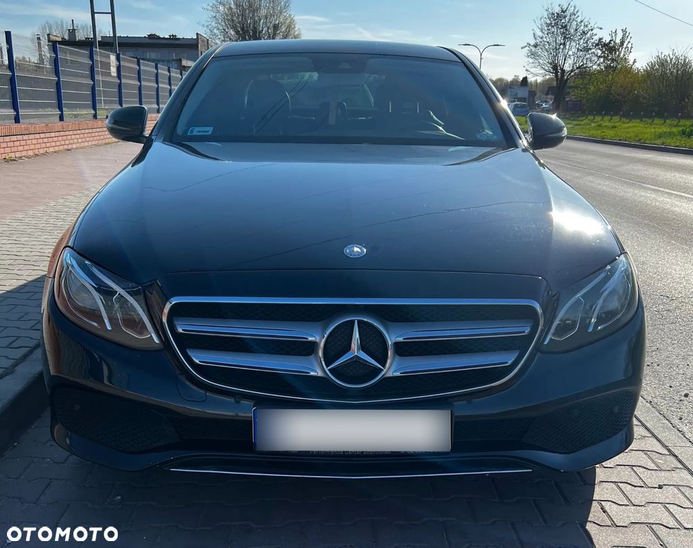 Mercedes-Benz Klasa E 220 d 9G-TRONIC AMG Line - 3