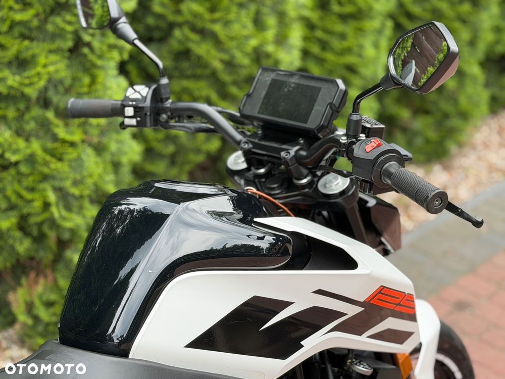 KTM Duke 125 - 14