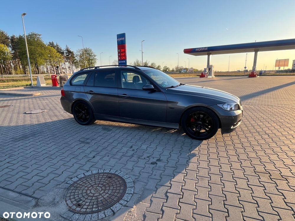 BMW Seria 3 320d DPF - 3