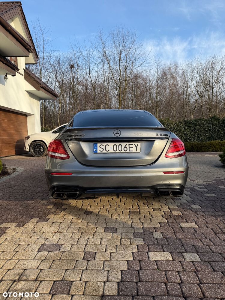 Mercedes-Benz Klasa E AMG 63 S 4-Matic+ - 6