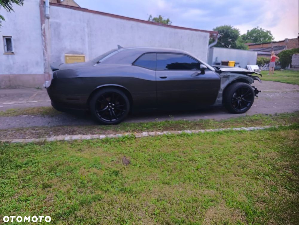 Dodge Challenger 3.6 SXT Plus - 6