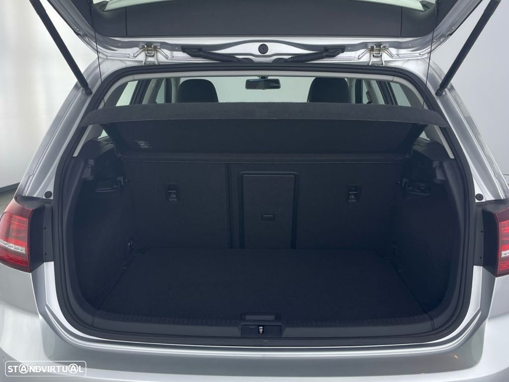 VW e-Golf AC/DC - 13