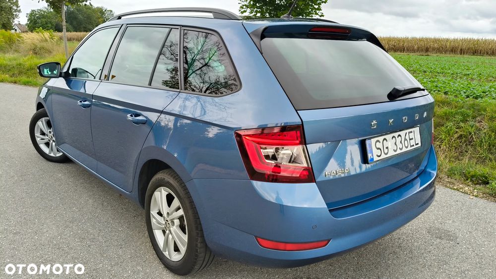 Skoda Fabia 1.0 TSI DSG Style - 27
