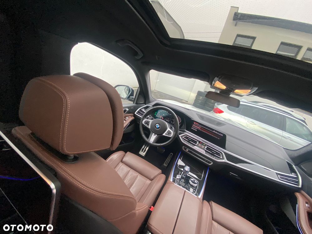 BMW X7 - 29