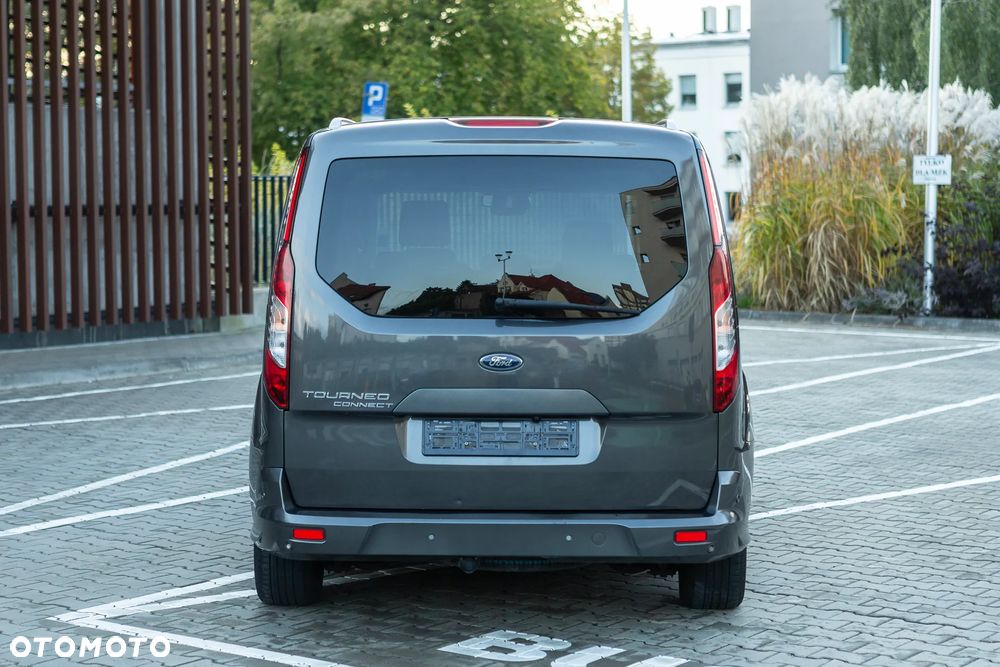 Ford Tourneo Connect - 15