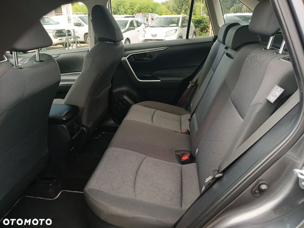 Toyota RAV4 - 23