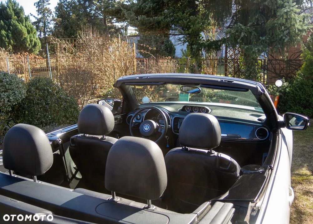 Volkswagen Beetle ver-2-0-tsi-dsg-exclusive-sport - 2