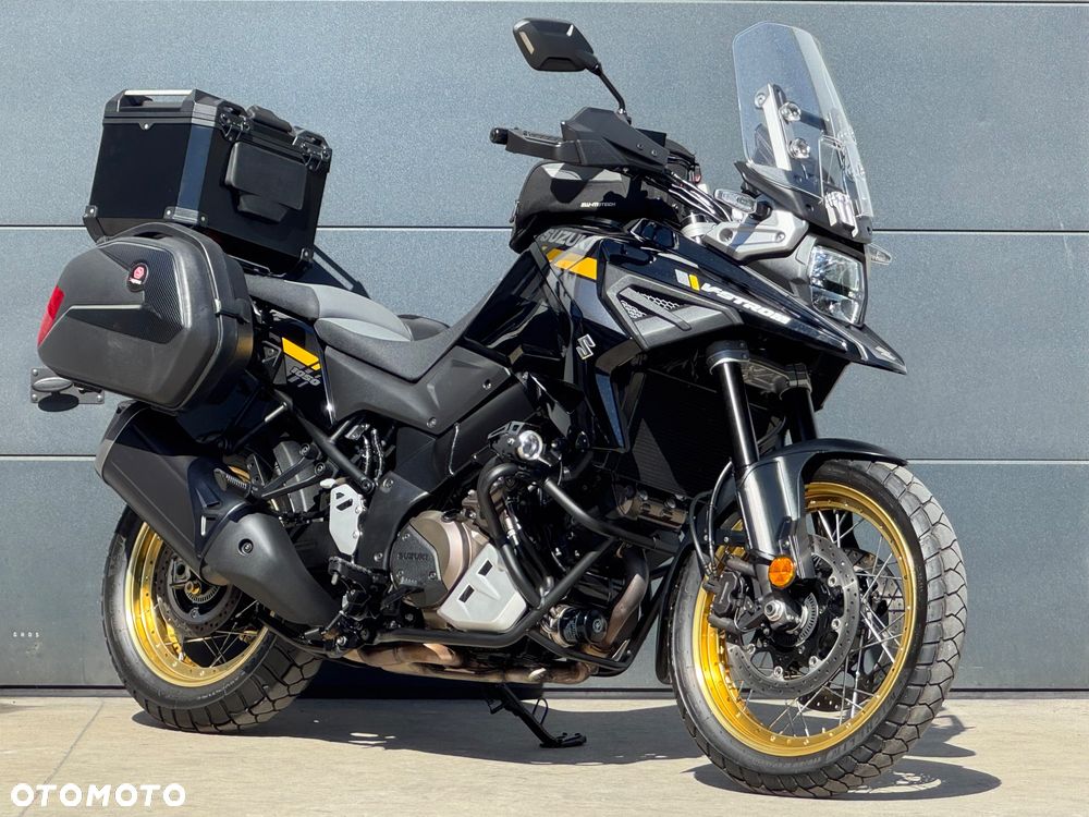 Suzuki V-STROM - 1