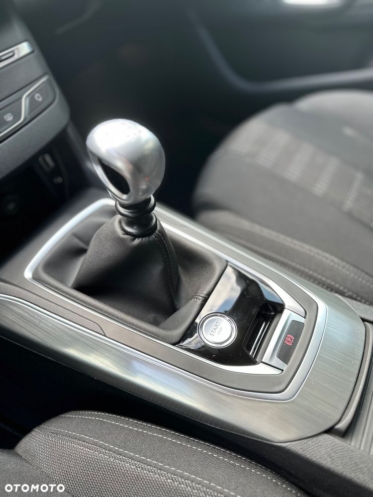 Peugeot 308 1.2 PureTech GPF Allure Pack S&S - 11