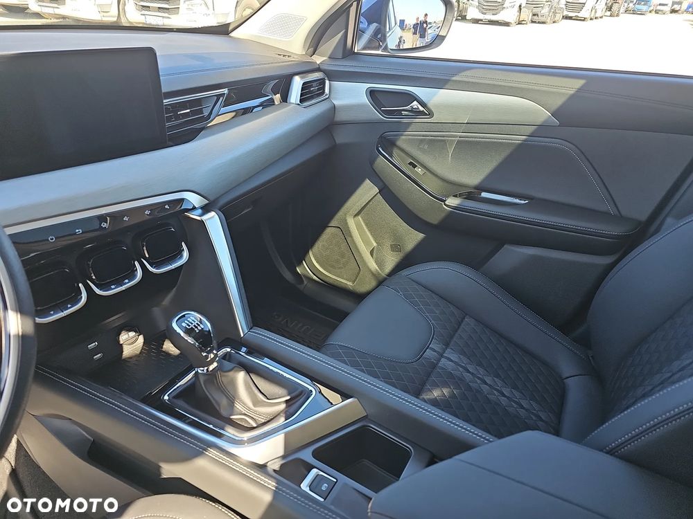 BAIC 3 1.5T Luxury - 17