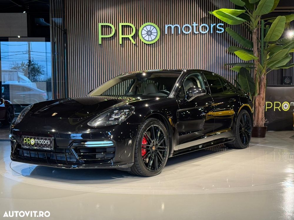 Porsche Panamera - 17