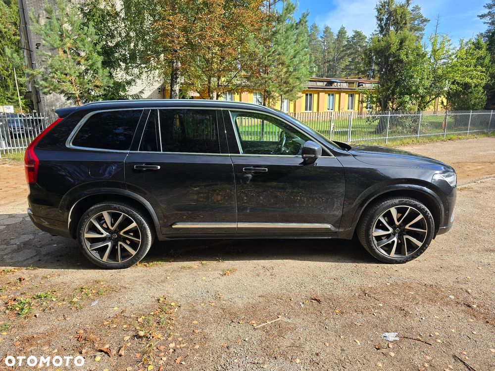 Volvo XC 90 - 7