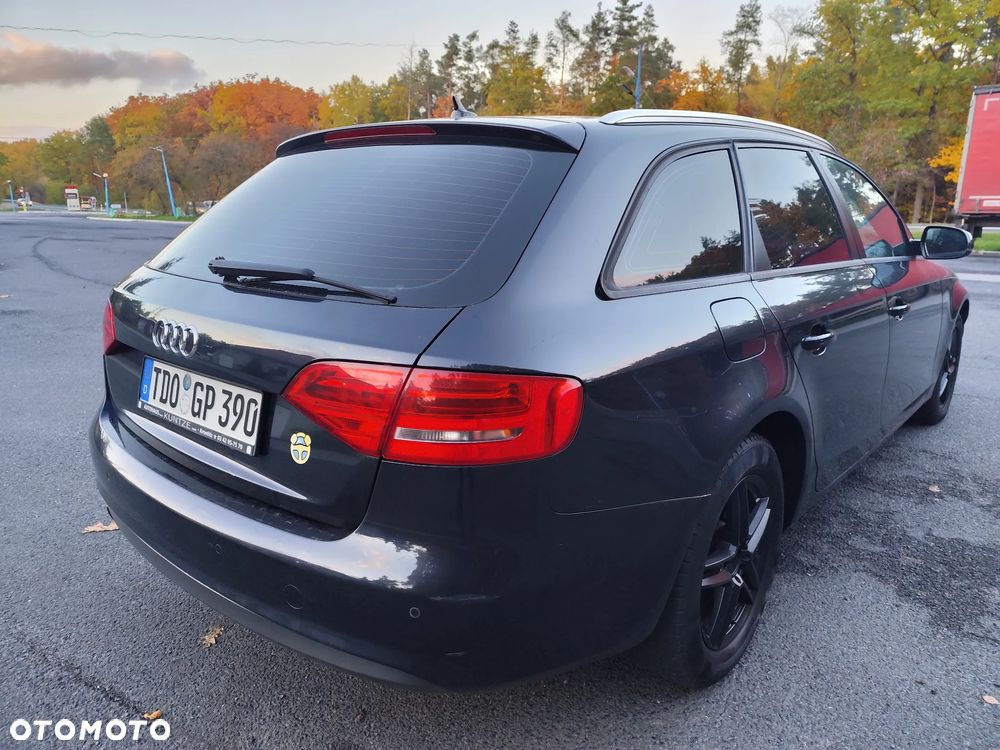Audi A4 Avant 2012 photo 5
