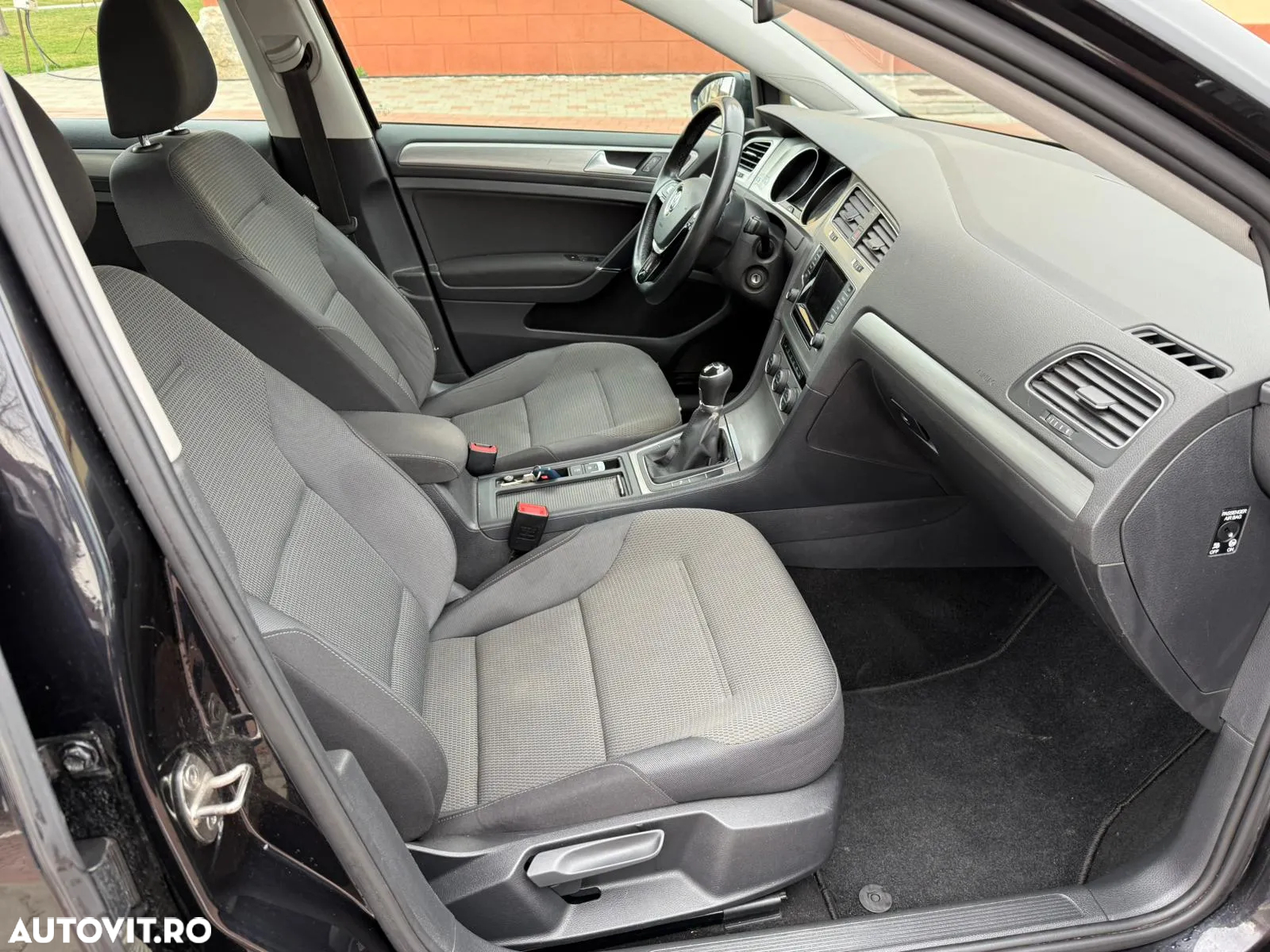 Volkswagen Golf 1.6 TDI (BlueMotion Technology) Trendline - 15
