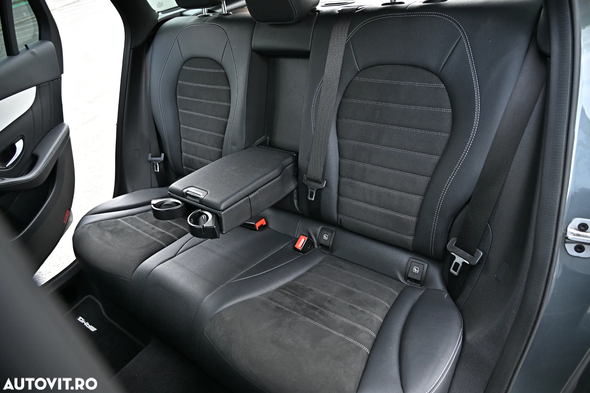 Mercedes-Benz GLC 300 d 4MATIC - 10