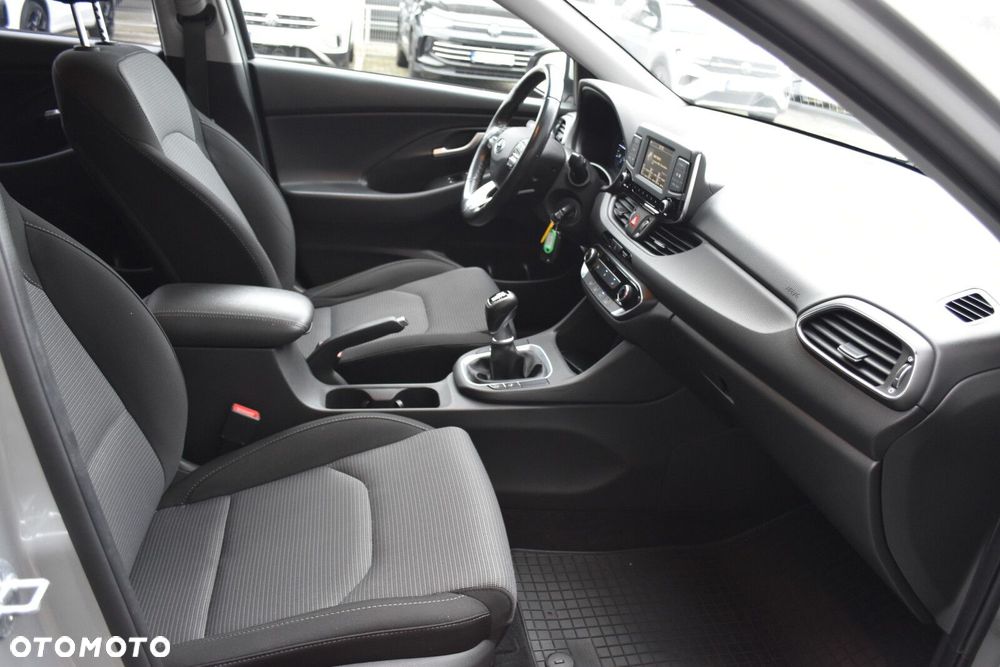 Hyundai i30 1.0 T-GDI Classic + - 29