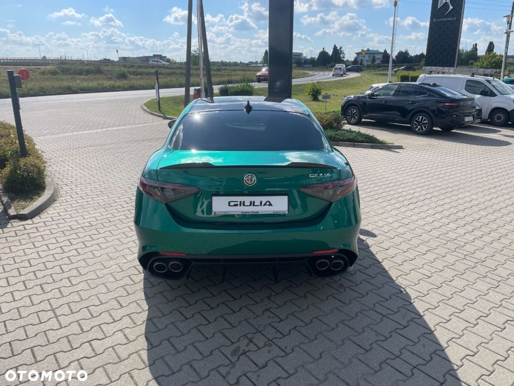 Alfa Romeo Giulia - 7