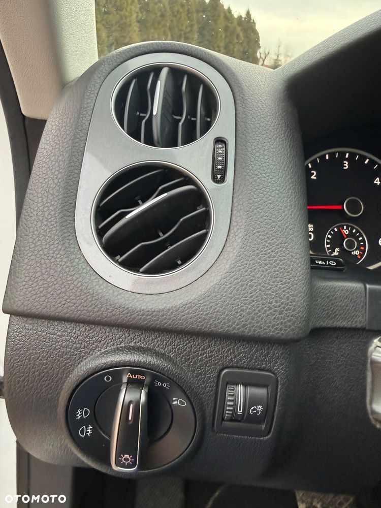 Volkswagen Tiguan 2.0 TDI SCR 4MOTION BlueMotion Technology DSG Track & Style - 16