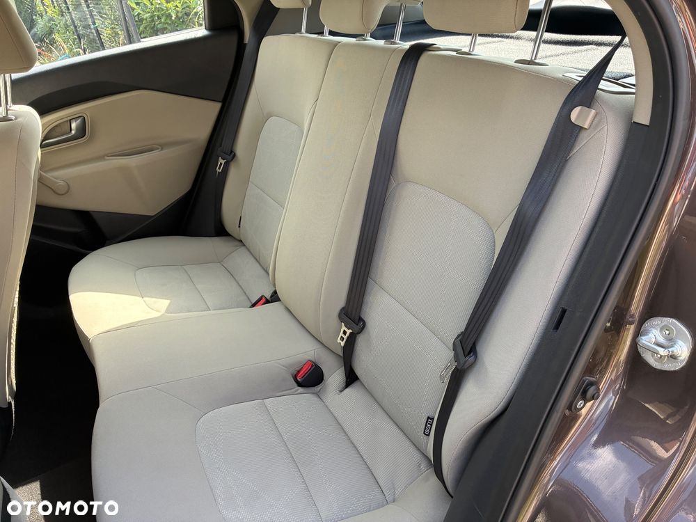 Kia Rio 1.2 M - 7