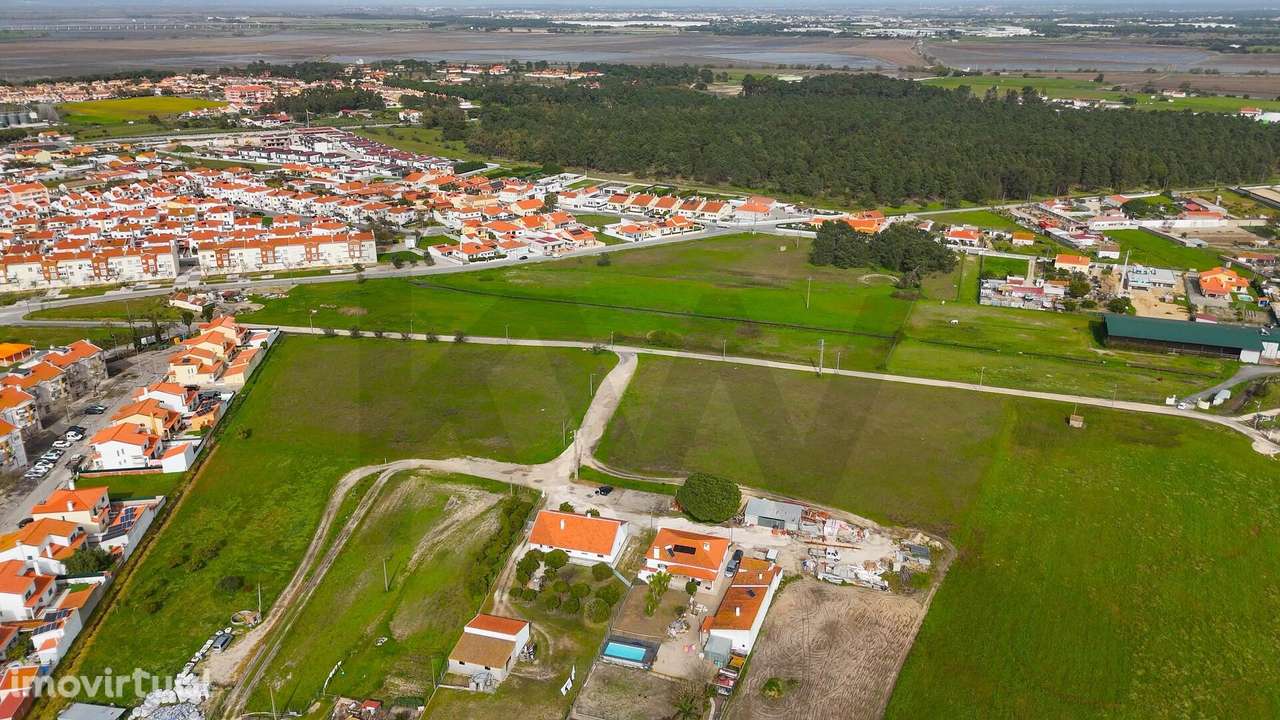 Terreno com 2 hectares para construção em Samora Correia - Grande imagem: 2/17