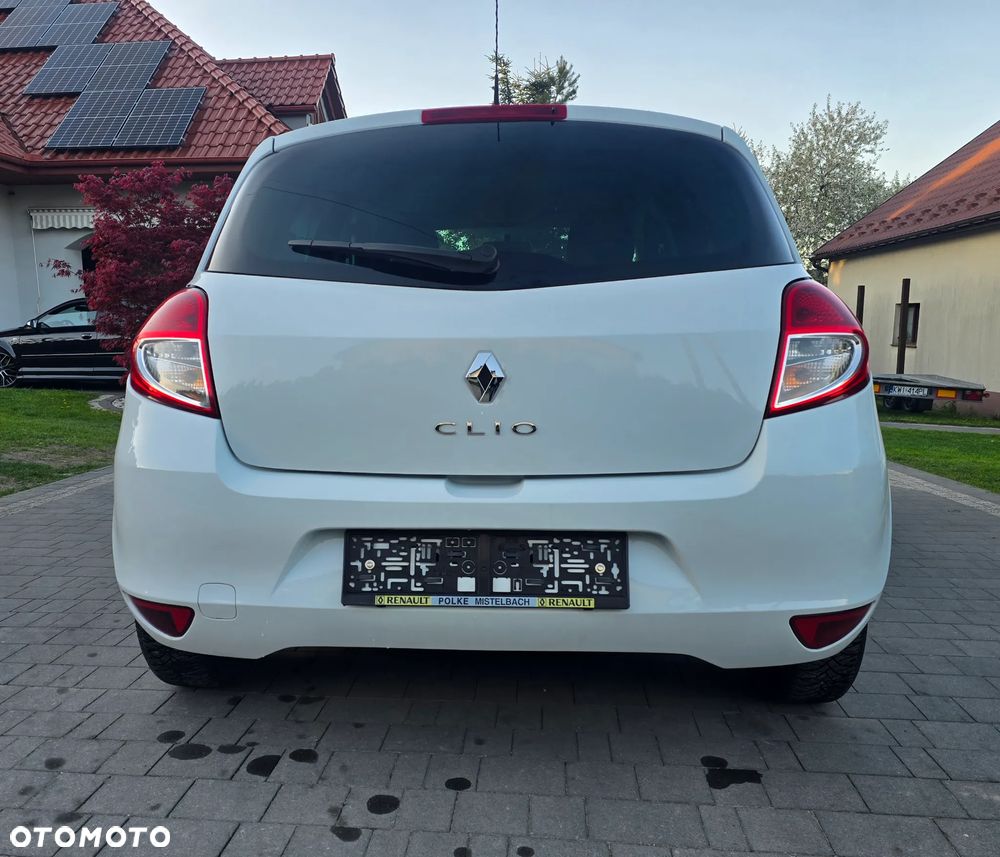Renault Clio - 7