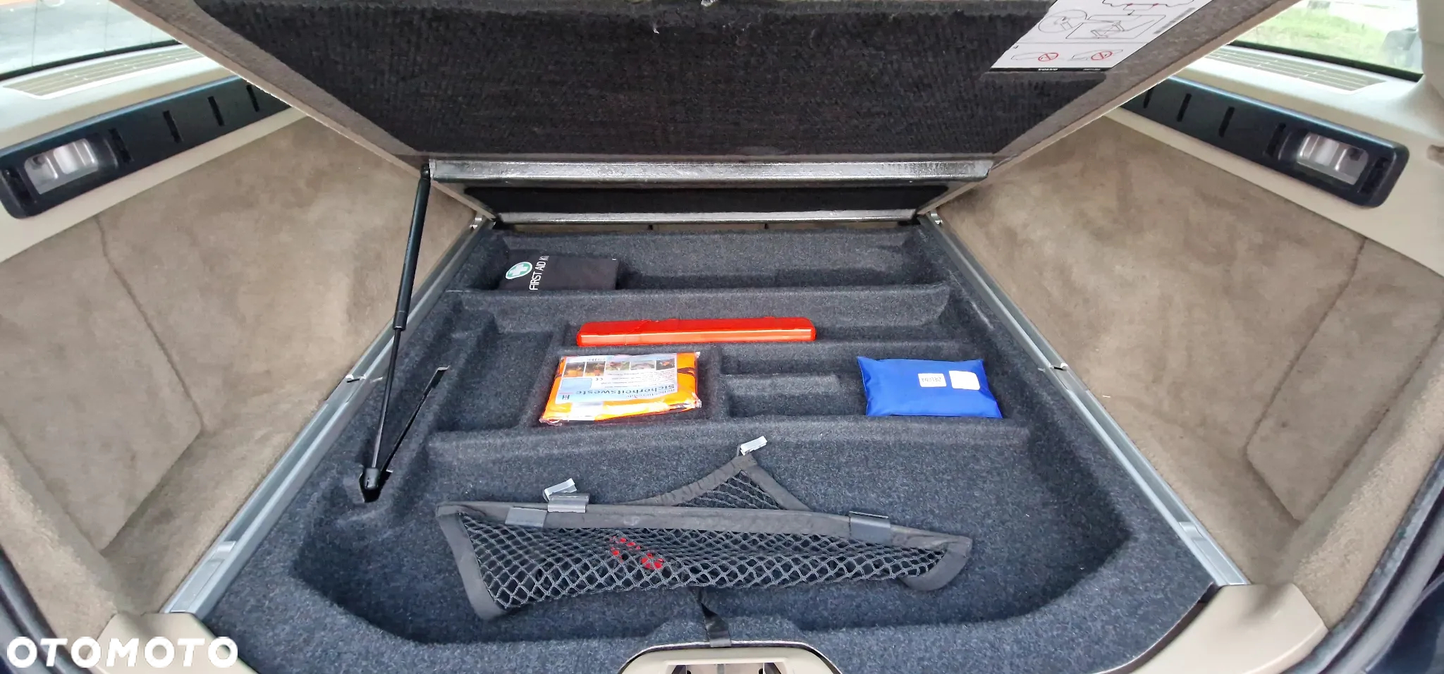 Volvo V70 2.0 Momentum - 35