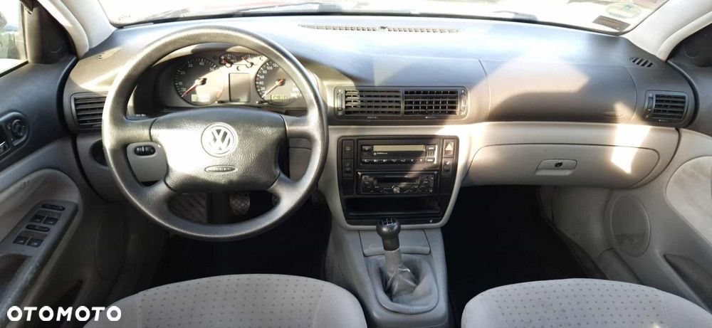 Volkswagen Passat - 7