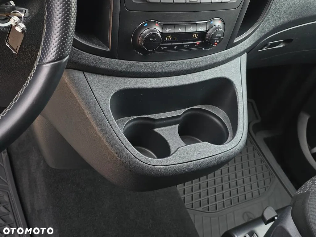 Mercedes-Benz Vito - 26
