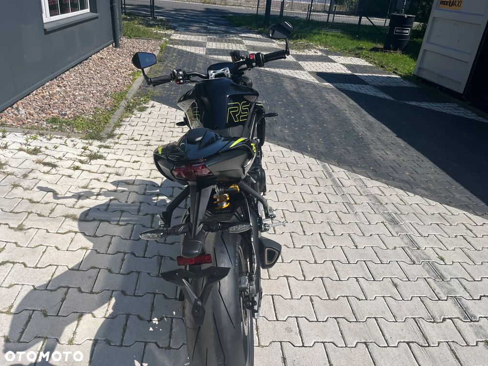 Triumph Street Triple - 6