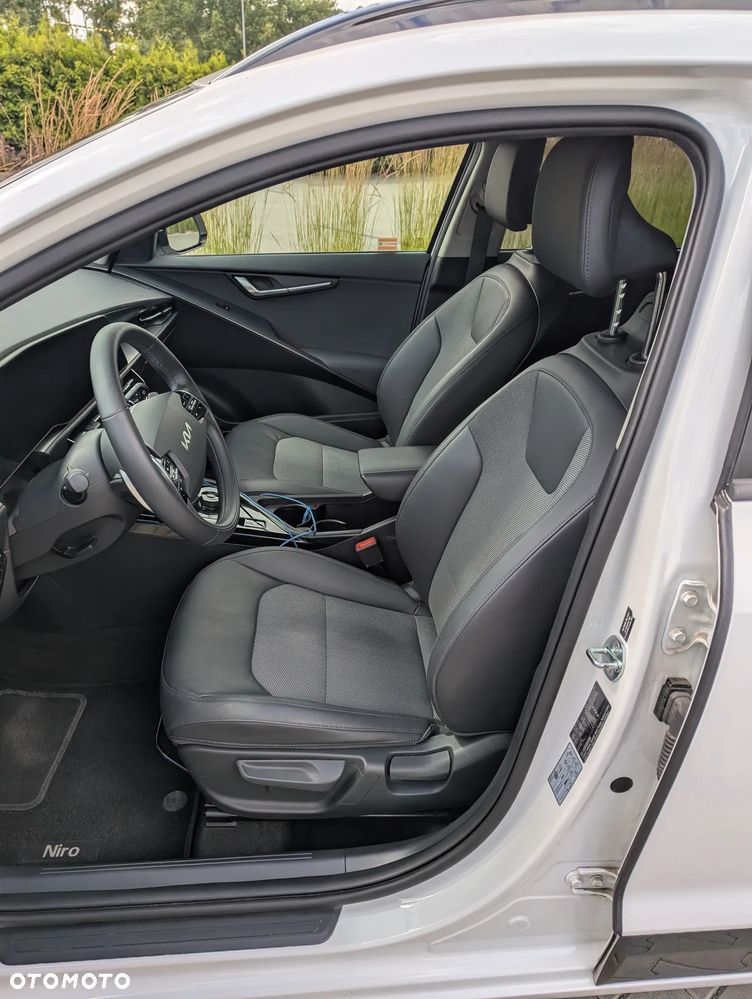 Kia Niro 1.6 GDI Hybrid L - 29