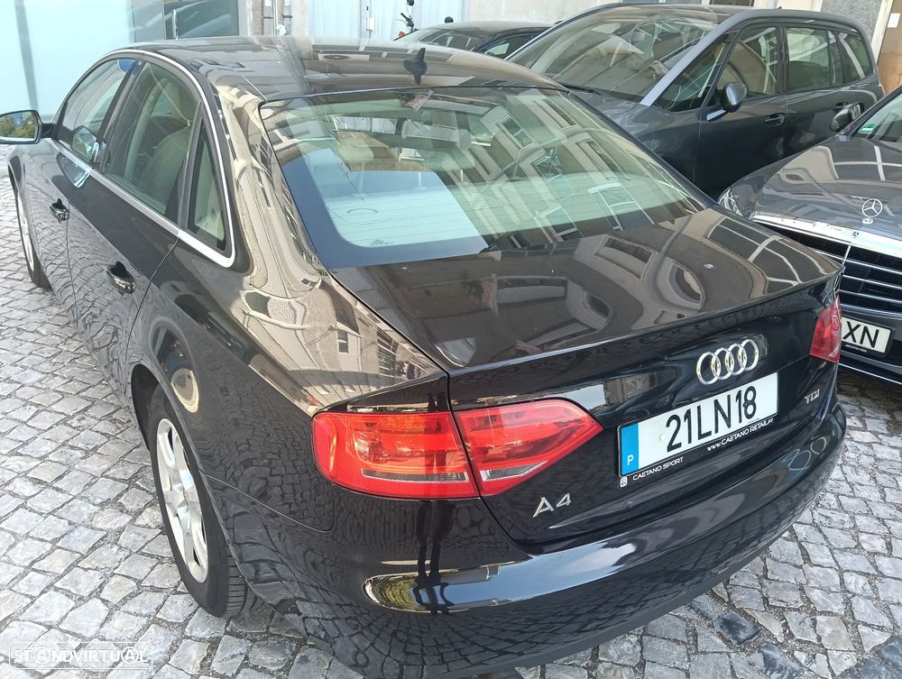 Audi A4 2.0 TDI Business Line Sport - 12
