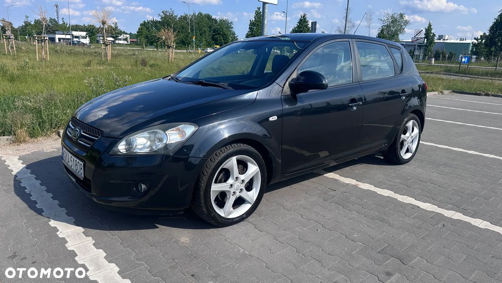 Kia Ceed 2.0 crdi Optimum + - 1