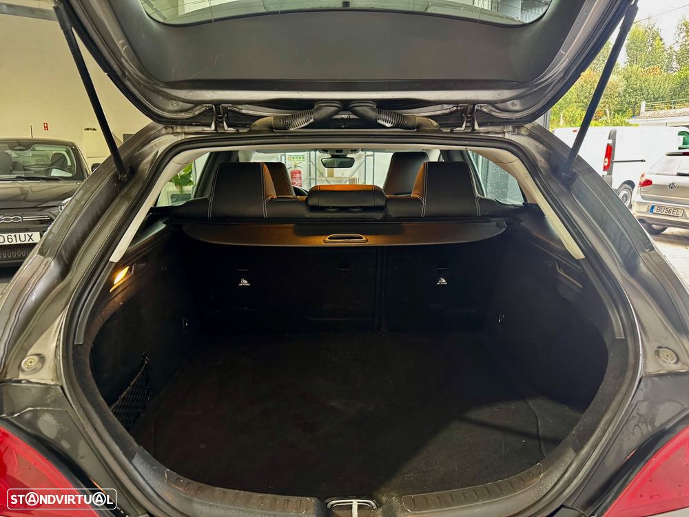 Mercedes-Benz CLA 180 d Shooting Brake Urban - 24