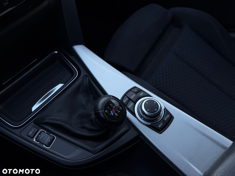 BMW Seria 3 - 18