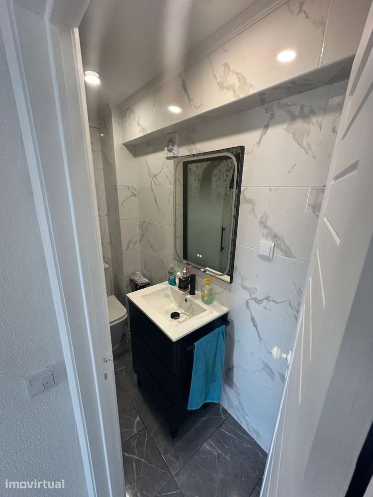 Apartamento T1 em frente à praia - Grande imagem: 4/6
