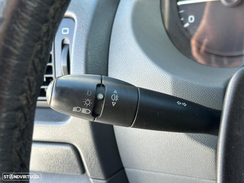 Peugeot Expert 2.0 HDi 3 Lugares - 19