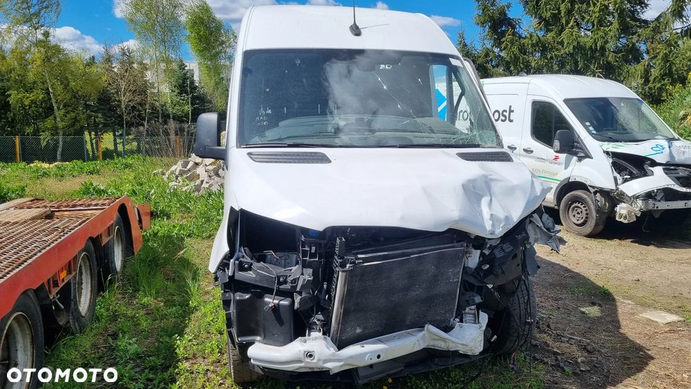 Mercedes-Benz Sprinter - 8