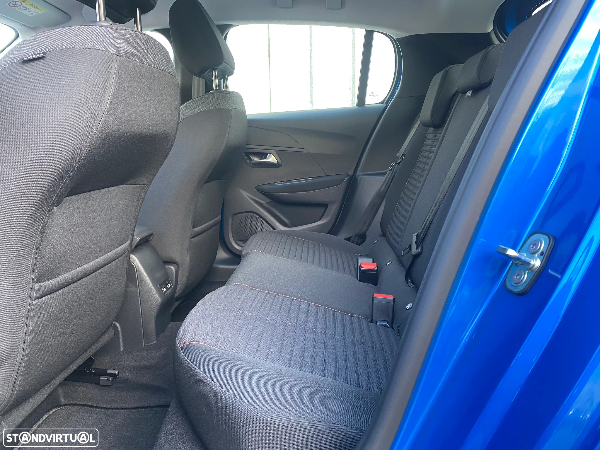 Peugeot e-208 50 kWh Active Pack - 34