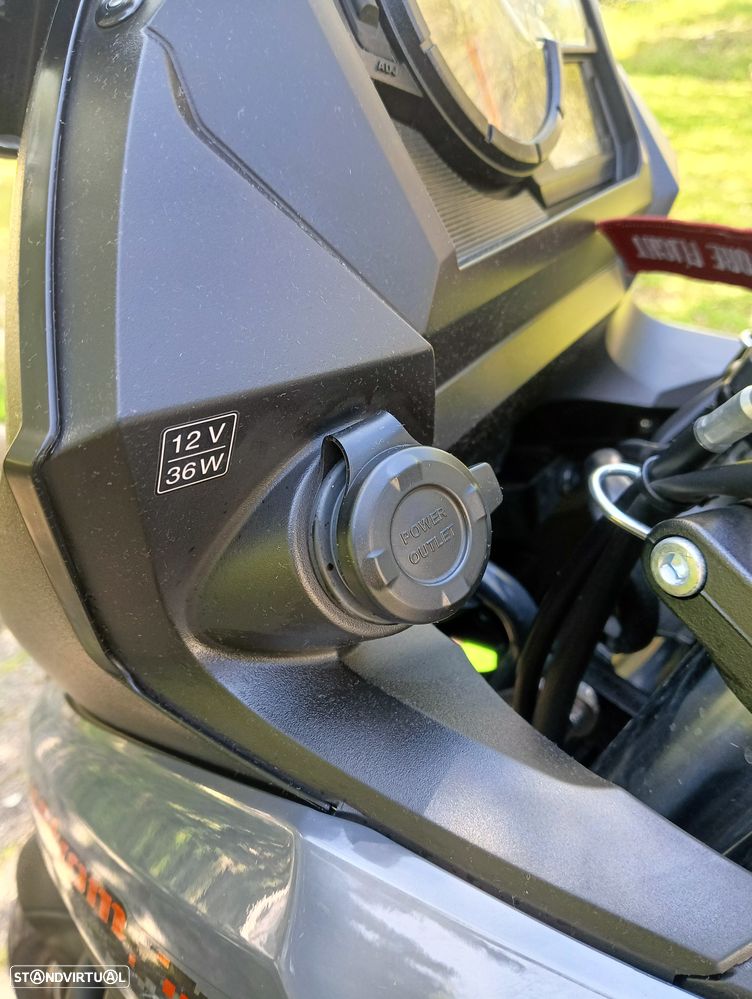 Suzuki DL V-Strom DL 650A - 12