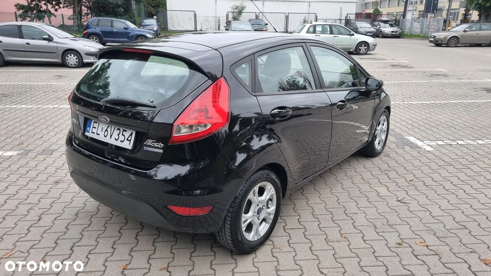 Ford Fiesta 2009 photo 4
