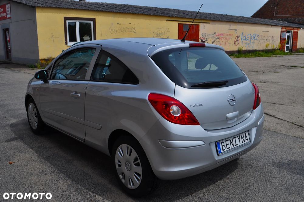 Opel Corsa 1.2 16V Essentia EasyTronic - 7