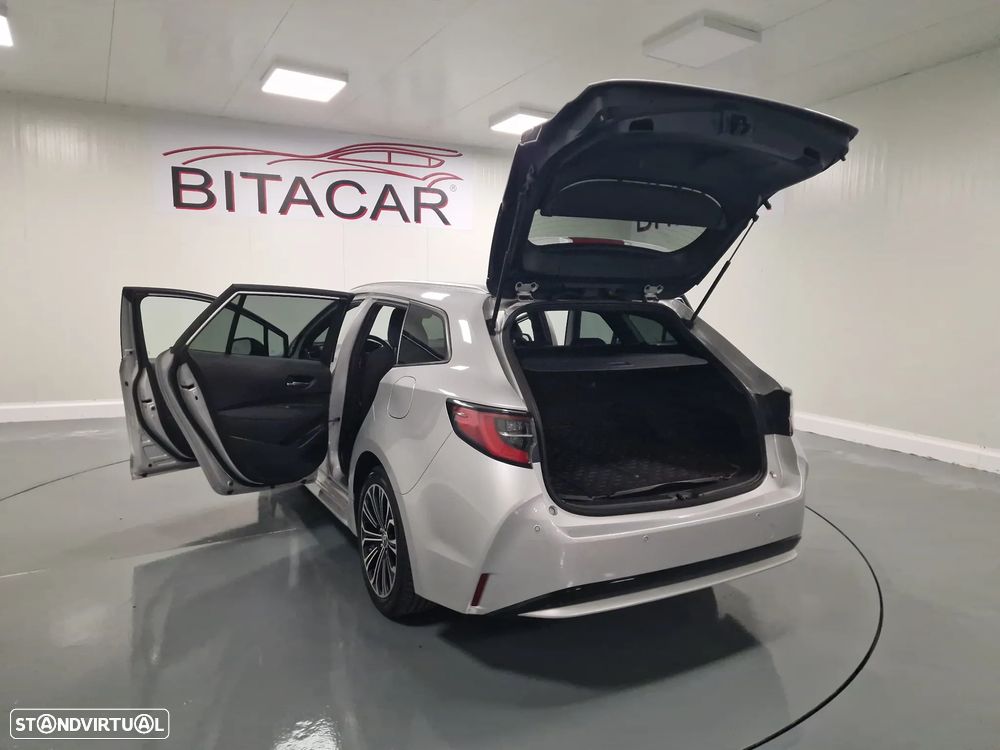 Toyota Corolla Touring Sports 1.8 Hybrid Comfort+P.Sport - 30