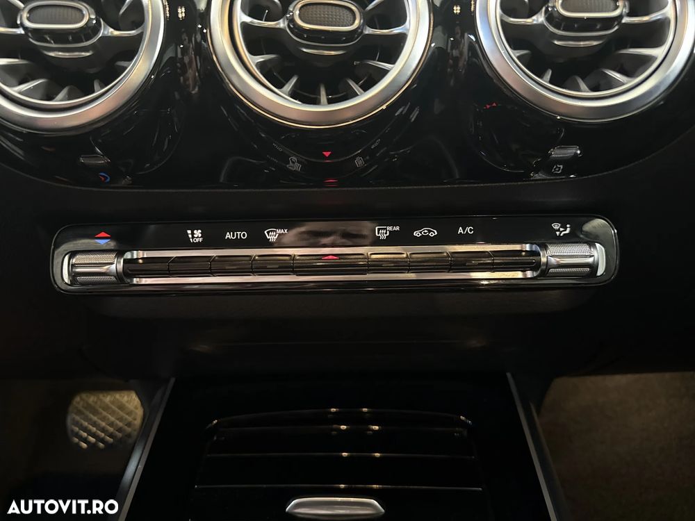 Mercedes-Benz GLA ver-200-mhev-aut- - 16