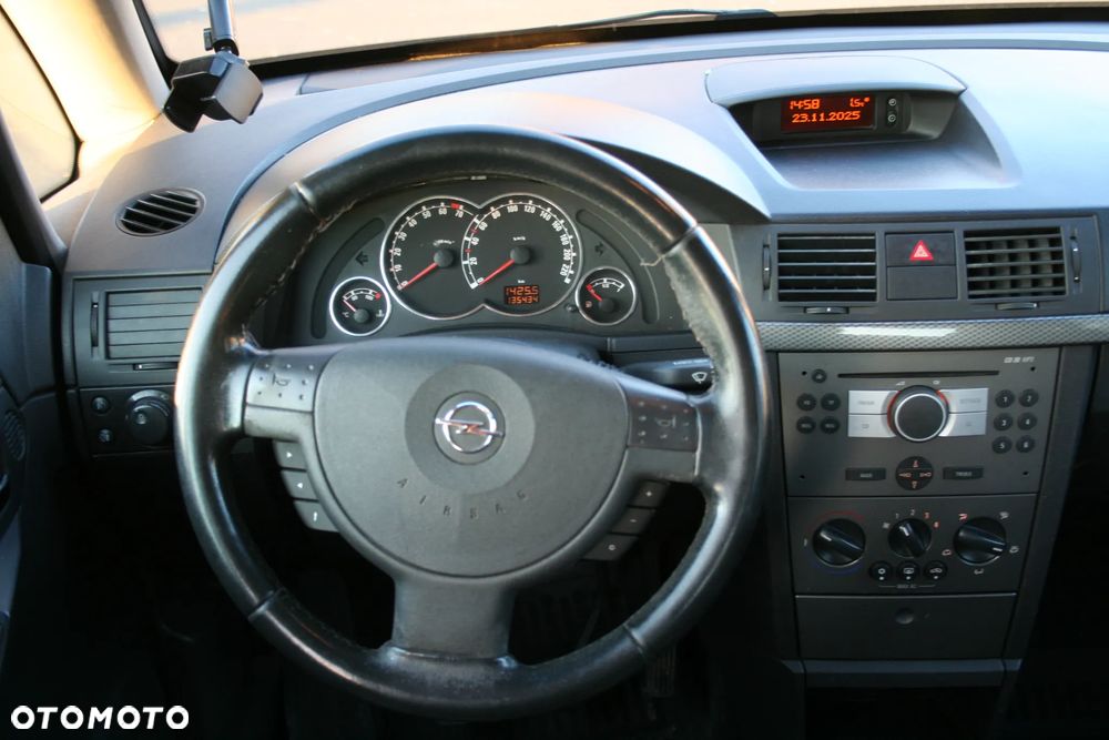Opel Meriva 1.4 Essentia - 28