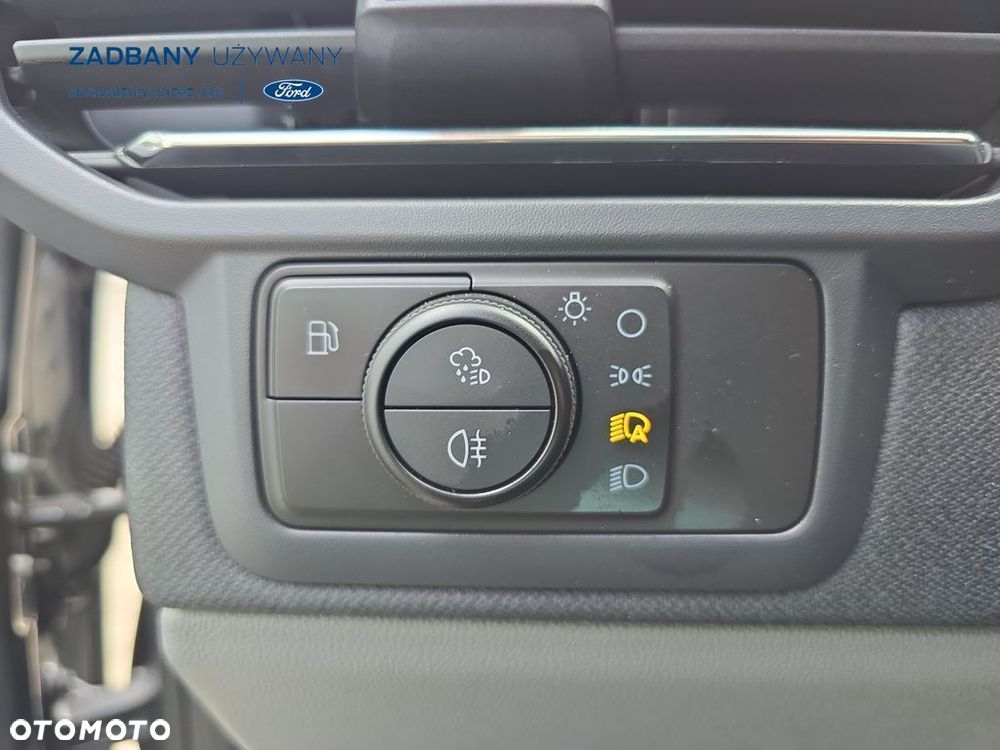 Ford Tourneo Custom - 20