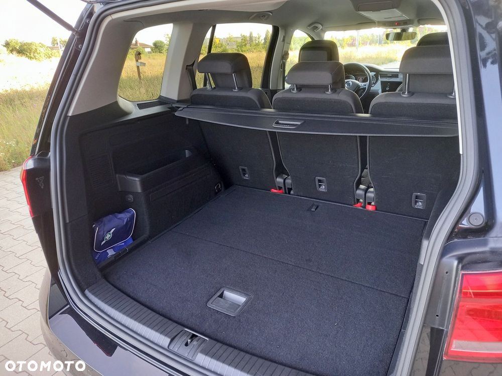 Volkswagen Touran 2.0 TDI BMT Comfortline Plus DSG - 11